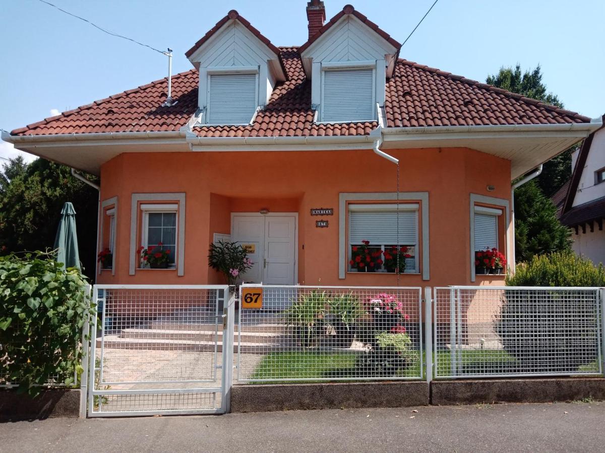 Marika Apartman Hajdúszoboszló Exterior foto